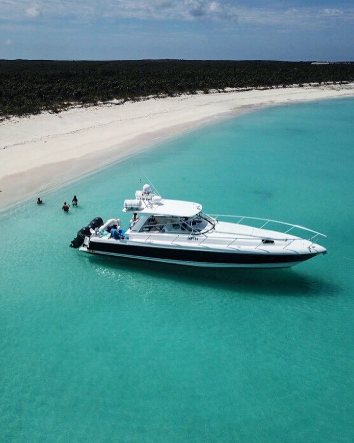 Private Boat from BigBlueUnlimited in Turks and Caicos